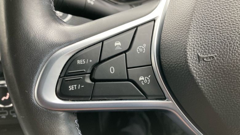 Renault Clio 1.0 TCe 90 Lutecia SE 5dr Petrol Hatchback